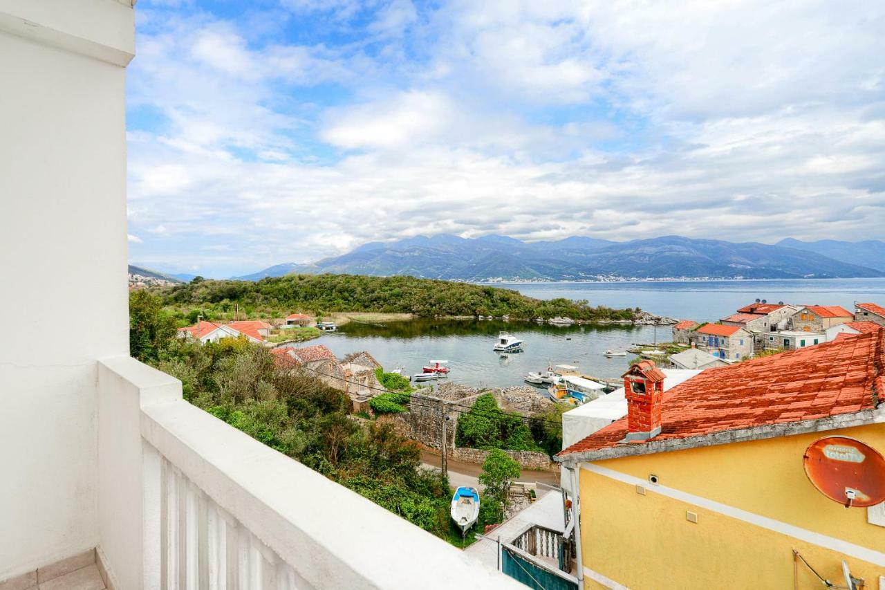 Apartments Porto Bjelila Tivat Exterior foto