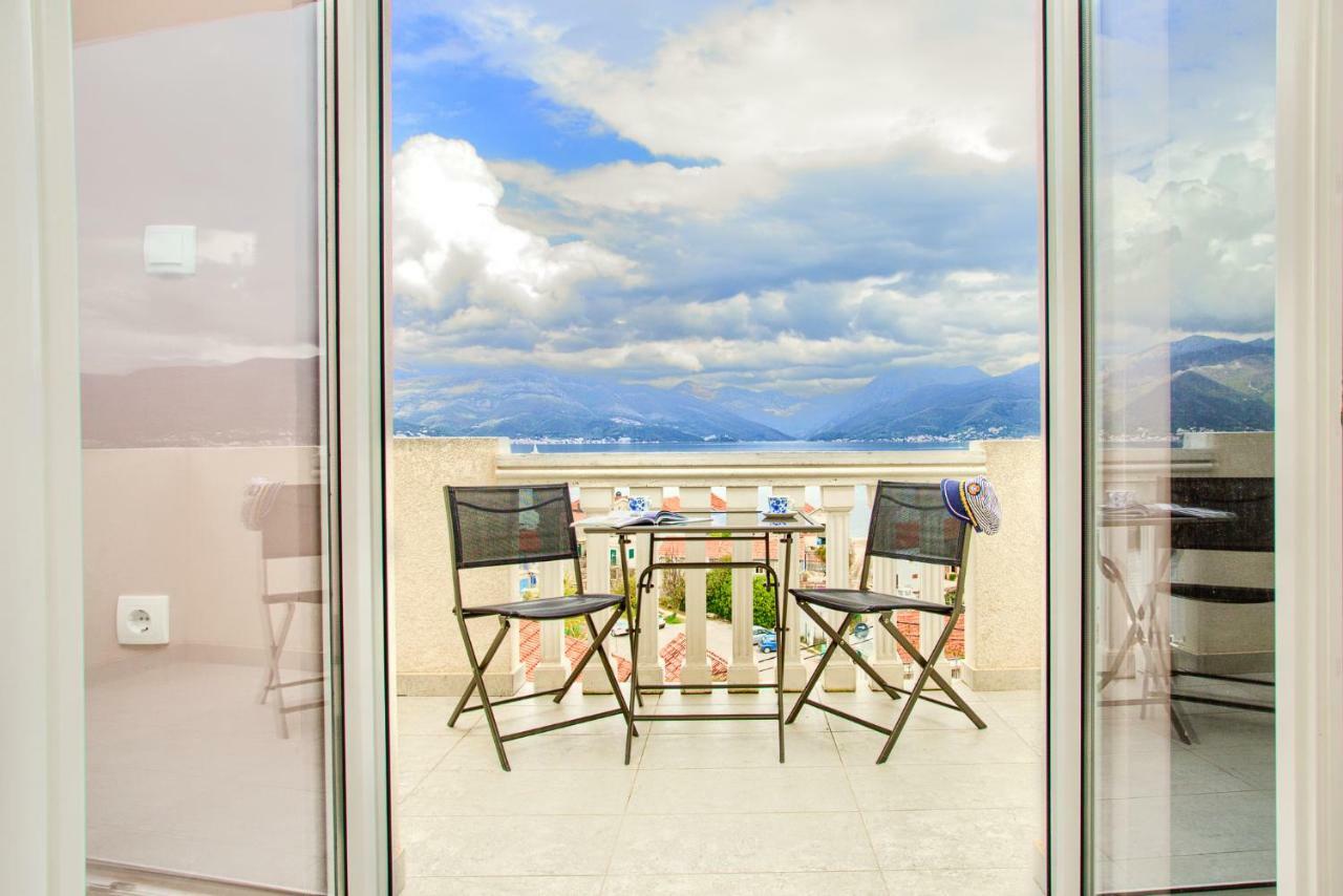 Apartments Porto Bjelila Tivat Exterior foto
