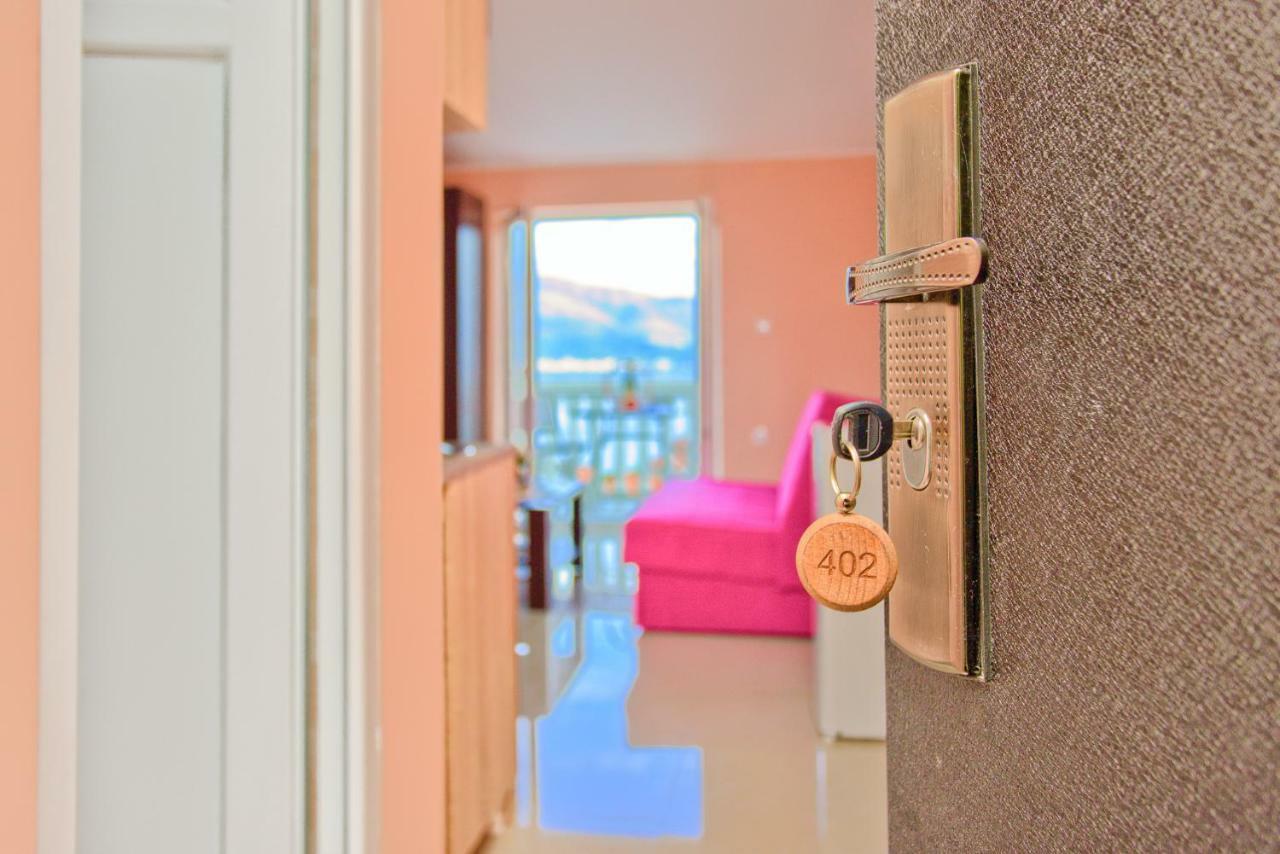 Apartments Porto Bjelila Tivat Exterior foto